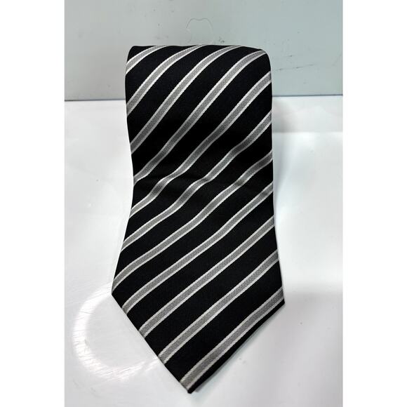 PIERRE CARDIN Paris Men's 100% Silk Silver & Black Stripe Neck Tie - Picture 2 of 6